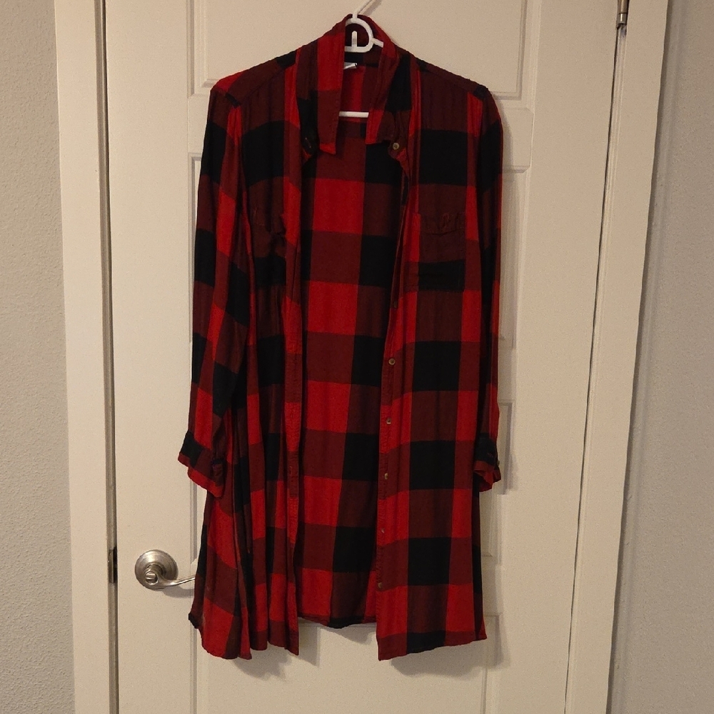 Old Navy Red and Black Plaid Shirt